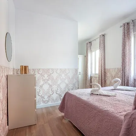Casa A 5 Min De Sevilla Con Piscina Camas