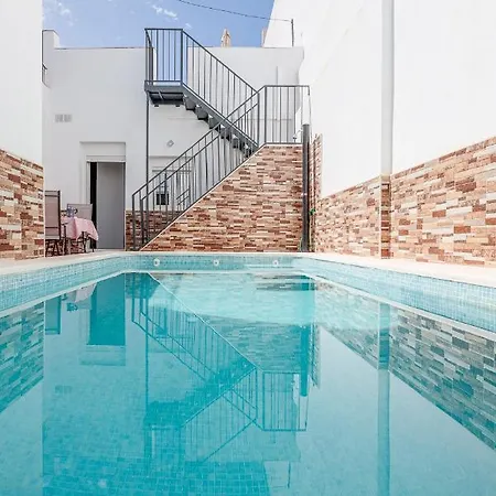 Casa A 5 Min De Sevilla Con Piscina Camas