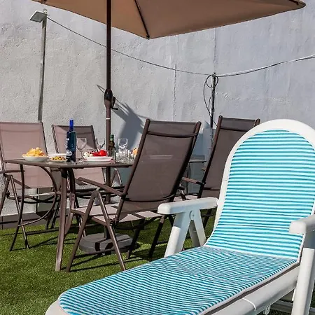Holiday home Casa A 5 Min De Sevilla Con Piscina Camas
