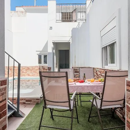 Casa A 5 Min De Sevilla Con Piscina Holiday home Camas